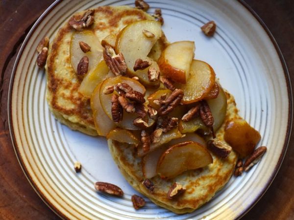 Oatmeal Pancakes With Pears and Pecans
