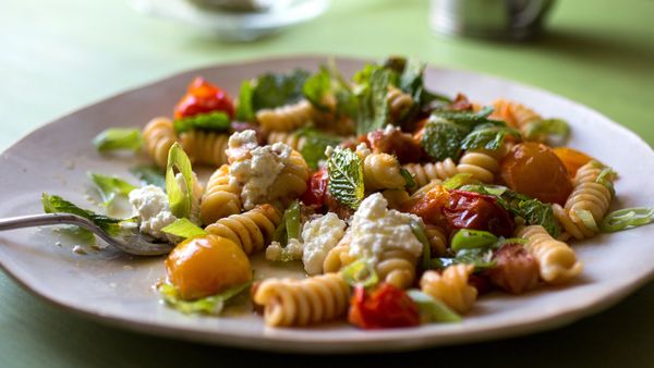 Pasta with Burst Cherry Tomatoes