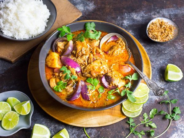 Chicken Massaman Curry with Wheat Beer and Potatoes