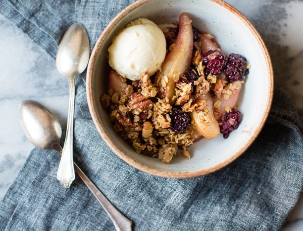 Blackberry, Pear & Ginger Crisp