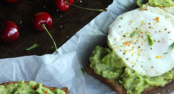Skinny Fried Egg and Avocado Toast