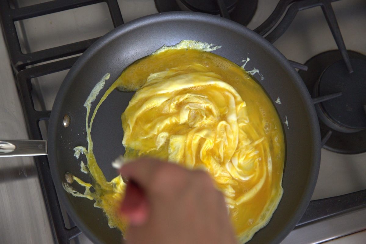 Fluffy Olive Oil Scrambled Eggs