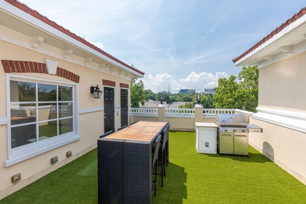 3541 Roswell Road_7-57