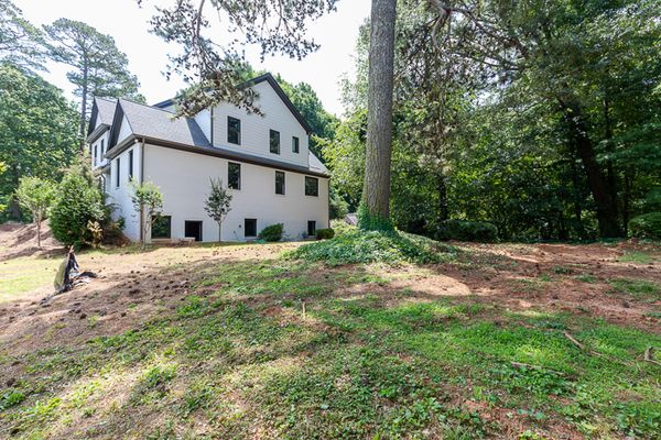 4685 Powers Ferry Rd 22-170-Web Res