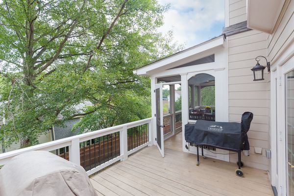 3824 Courtyard Dr-57