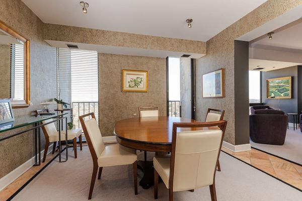 16D Hanover House-124