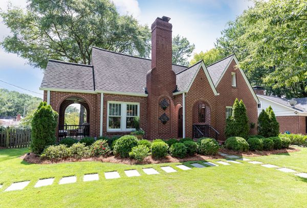 129 Peachtree Hills-8