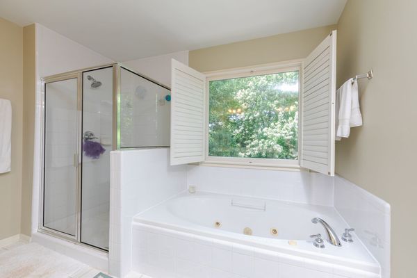 2200 Briarwood Blf-28