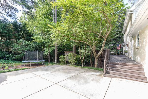 920 hawick drive-277-Web Res