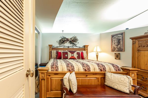 3300 Windy Ridge_908-80