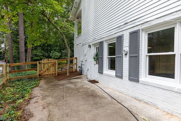 1310 N Point Way-162