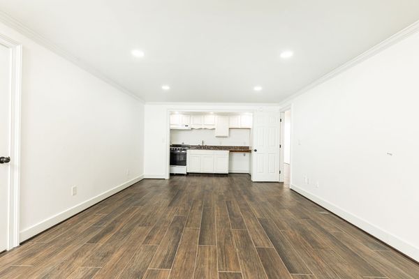 2966 waverly court_-264