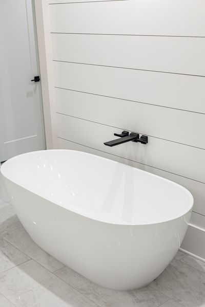 6175 River Shore-228