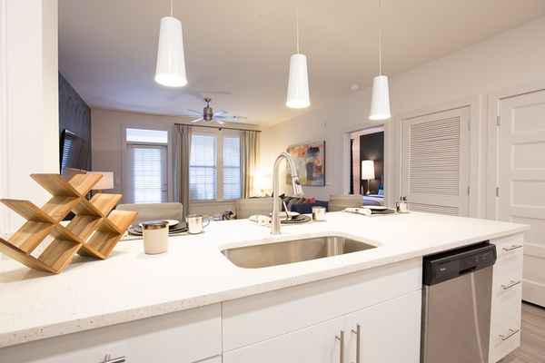 222 Colonial Homes_The Monroe-105-Web Res