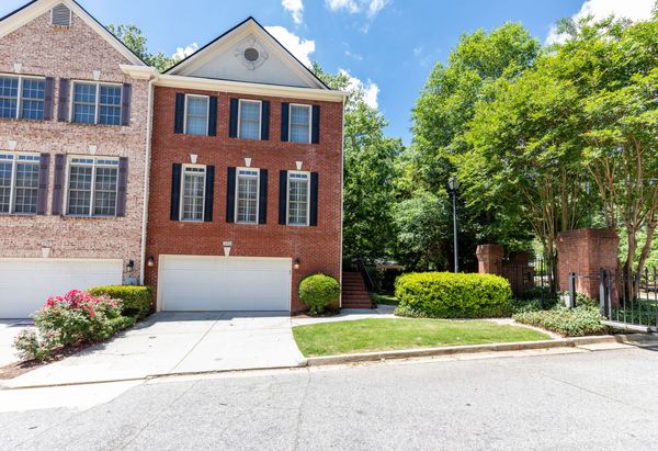 2200 Briarwood Blf-91