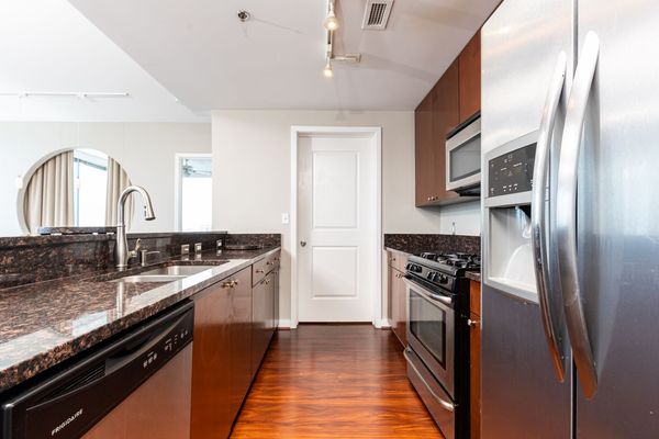 3338 Peachtree Rd-23