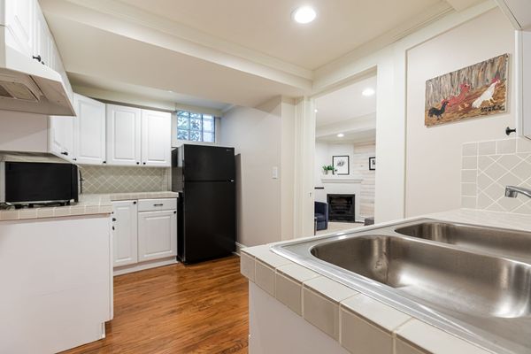 251 Peachtree Way_-13