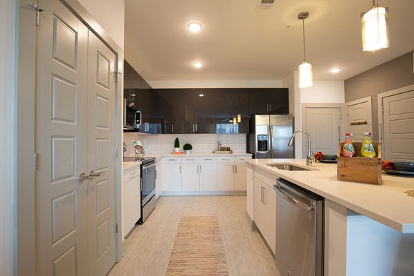 Veranda At Avalon Sales Center-115-Web Res