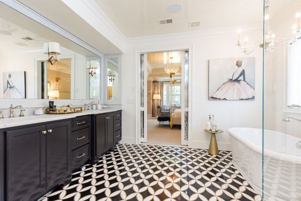 6470 Long Island-339