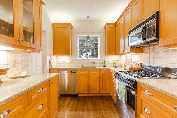 2725 Atwood-64-Web Res