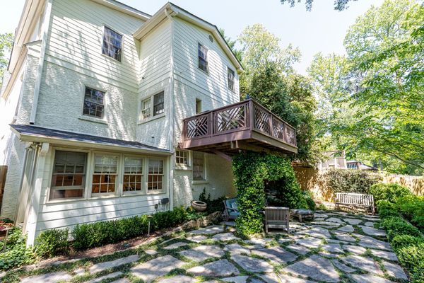 251 Peachtree Way_-114