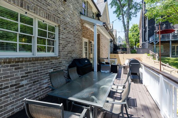 1843 Rock Springs Ln-231