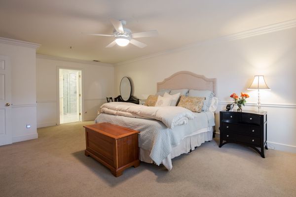 3824 Courtyard Dr-78