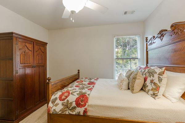 2166 Howell Mill Rd-73