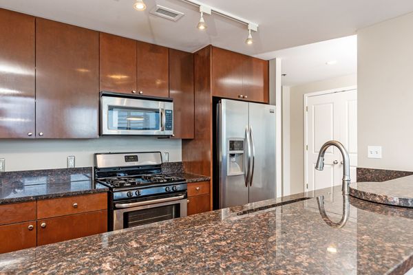 3338 Peachtree Rd-37