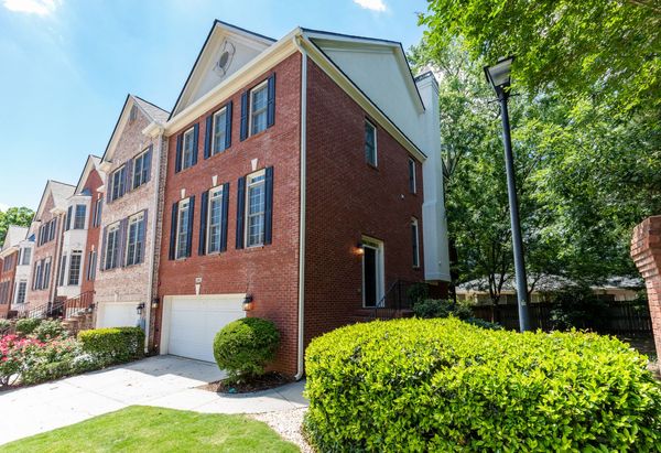 2200 Briarwood Blf-95