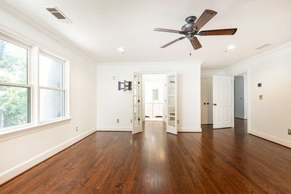 2966 waverly court_-195