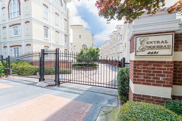 3541 Roswell Road_7-88