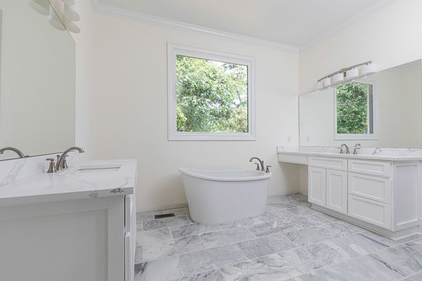 4685 Powers Ferry Rd 22-76-Web Res