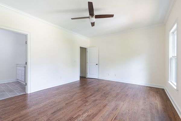 4685 Powers Ferry Rd 22-155-Web Res