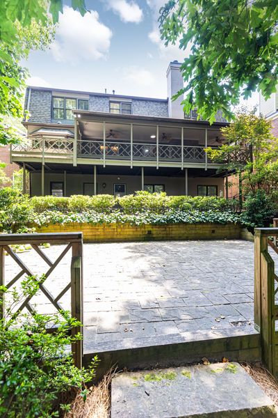 2966 waverly court_-300