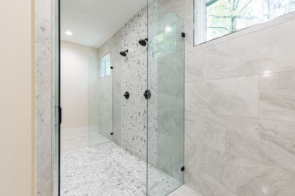 6175 River Shore-190