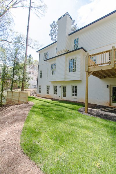 3081 Rhodenhaven-18-Web Res