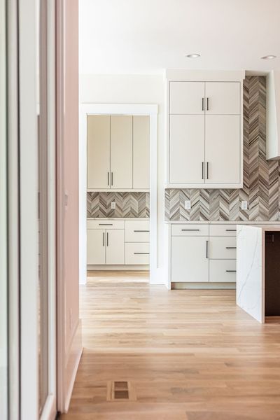 6175 River Shore-296