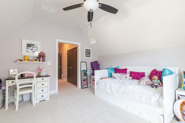 1843 Rock Springs Ln-147