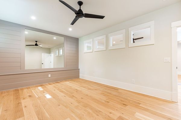 340 Colewood Way-286