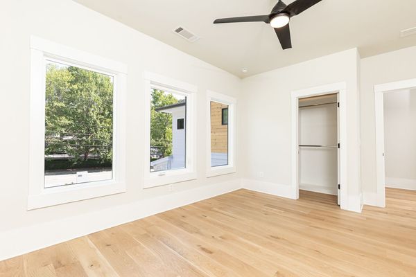 340 Colewood Way-251