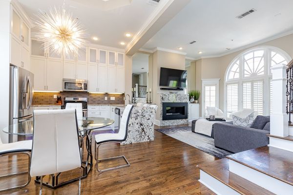 3541 Roswell Road_7-30