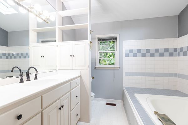 2950 Westminster Cir-45