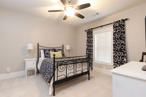 1843 Rock Springs Ln-184