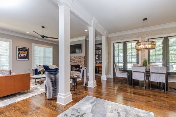 1843 Rock Springs Ln-17