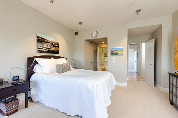 16D Hanover House-16