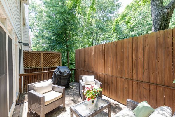 2200 Briarwood Blf-73