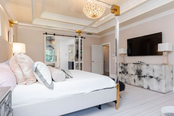 6470 Long Island-320