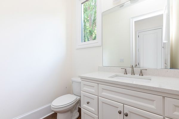 4685 Powers Ferry Rd 22-51-Web Res