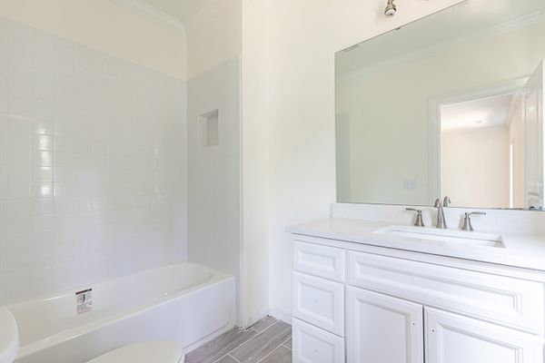 4685 Powers Ferry Rd 22-139-Web Res